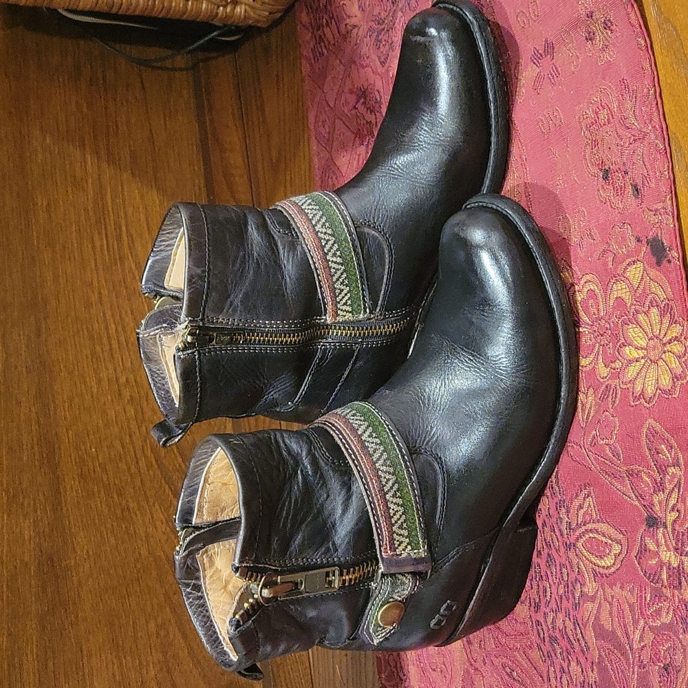 Bed Stu boots 6.5 bench made!